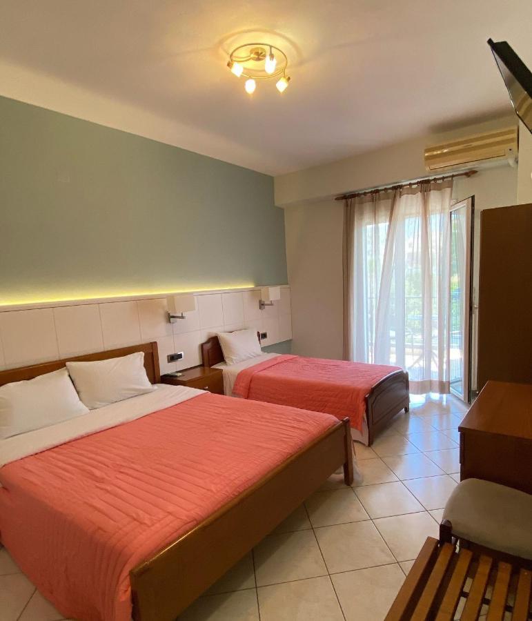 Paradosi Rooms Igoumenitsa Exterior foto