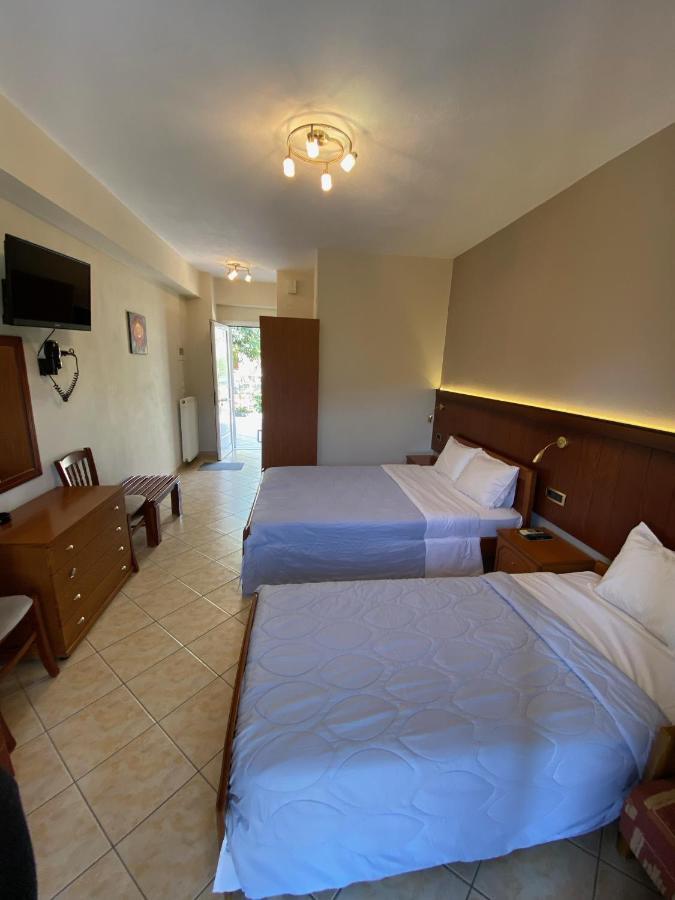 Paradosi Rooms Igoumenitsa Exterior foto