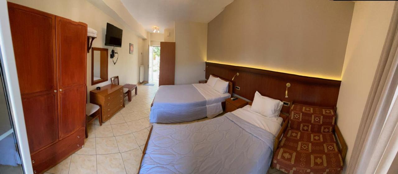 Paradosi Rooms Igoumenitsa Exterior foto